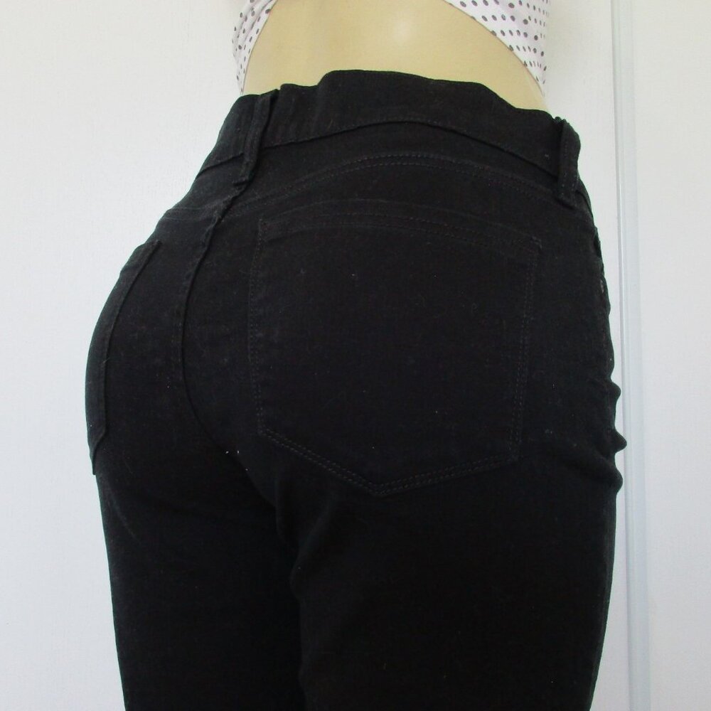 NYDJ Jeans Size 6 Lift Tuck Alina Capri Black